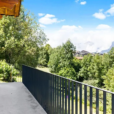 Felicitas - 7 Pers - Pres Du Centre * ナンダ